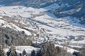 blick-auf-brixen-im-thale_Tropper Kurt